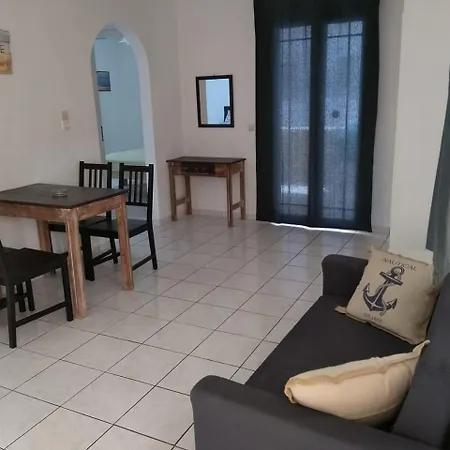Hiona Seaside Apartment